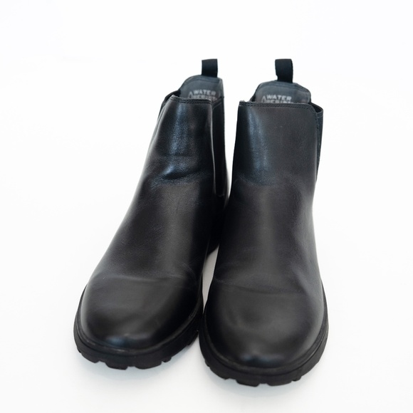 Vionic. New! Waterproof Evergreen Ankle Boots. - Picture 5 of 13